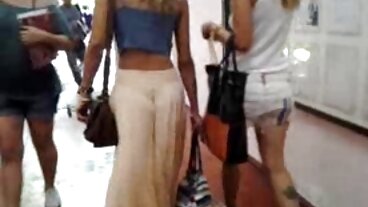 Stepmom quyết định chúng tôi quay len chich nhau sẽ được nudists p1